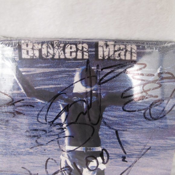 Must Bundle - NEW/Sealed SIGNED Broken Man CD - Picture 3 of 6